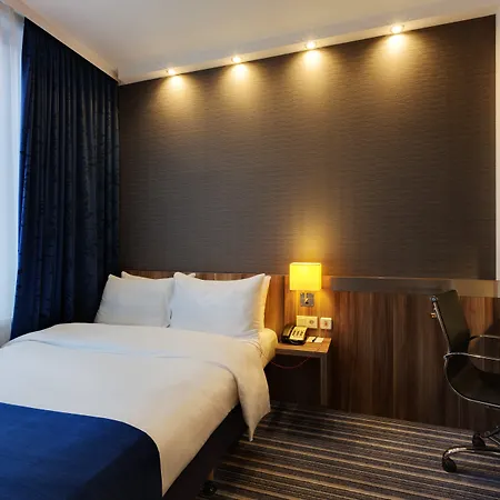 Holiday Express City Centre 3*