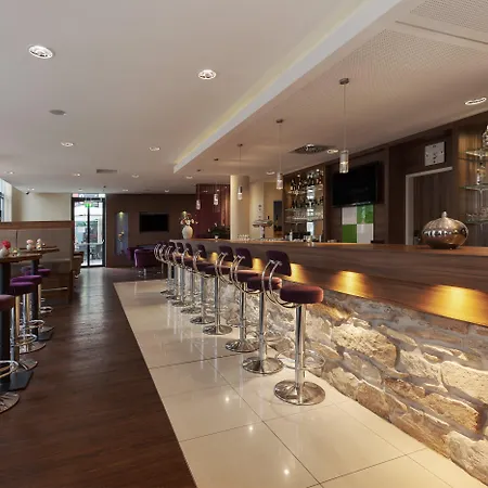 Holiday Express City Centre Hotel