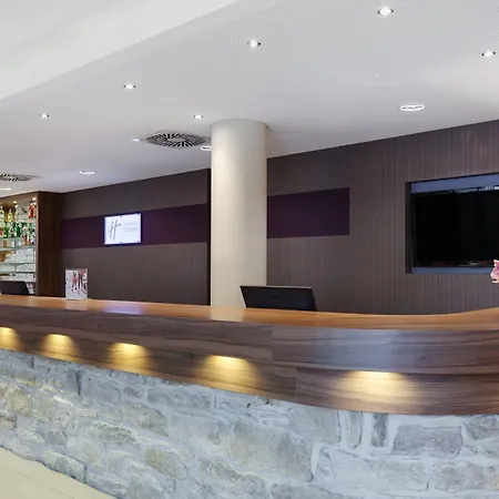 Holiday Express City Centre Hotel 3*