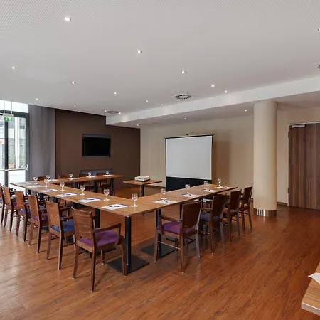 Express Centre Hotel 3*