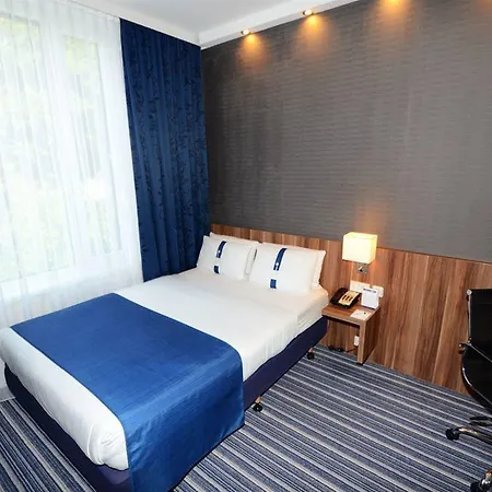 Hotel Express Centre 3*