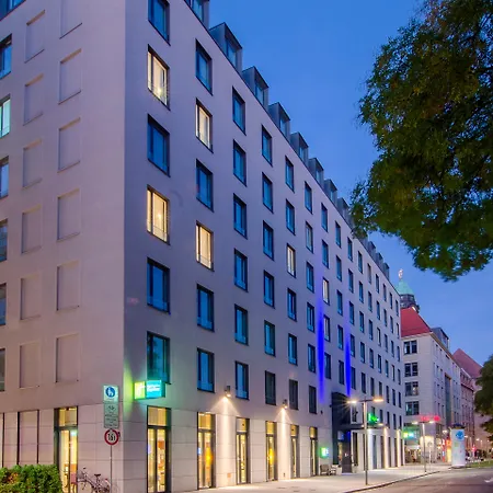 Express Centre Hotel 3*