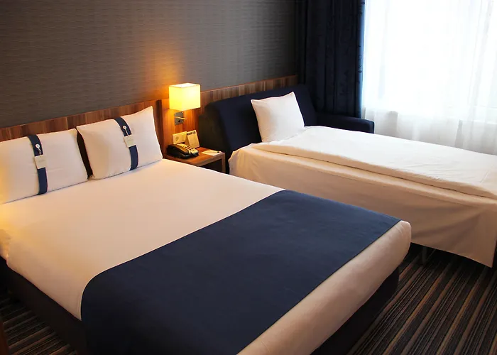 Express Centre Hotel 3*